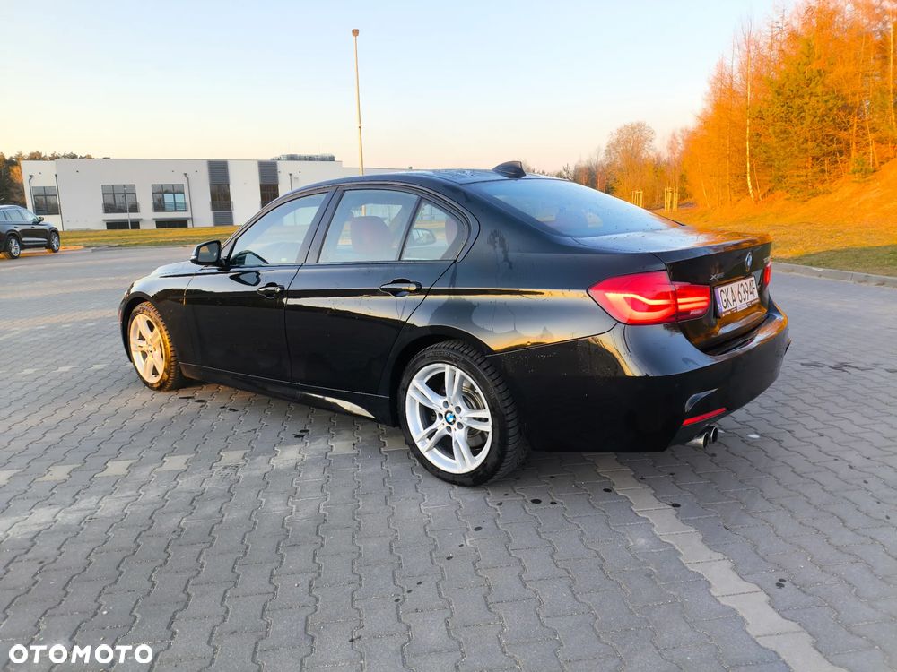 BMW Seria 3 330i xDrive Edition M Sport Shadow - 4