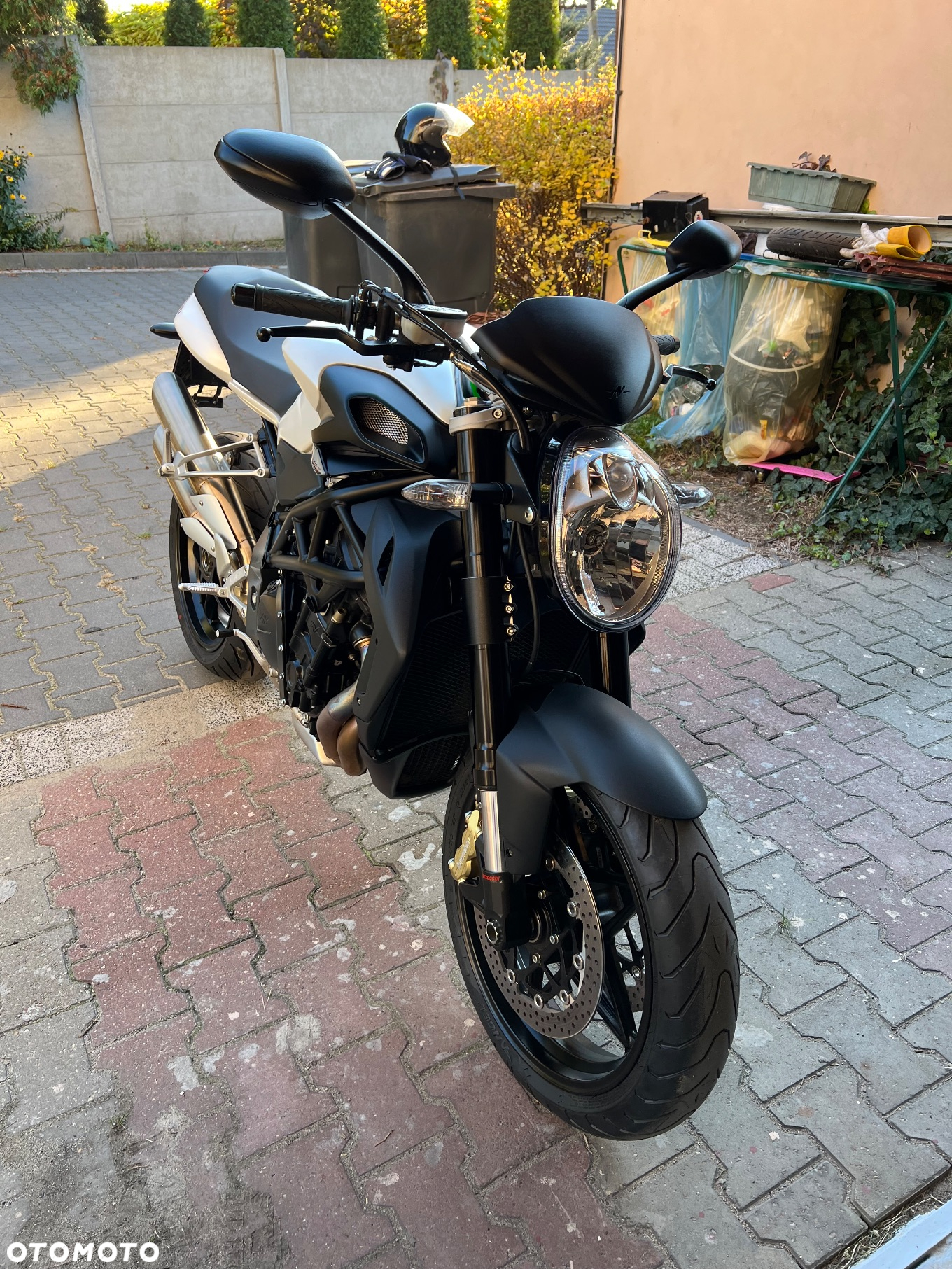 MV AGUSTA Brutale - 4