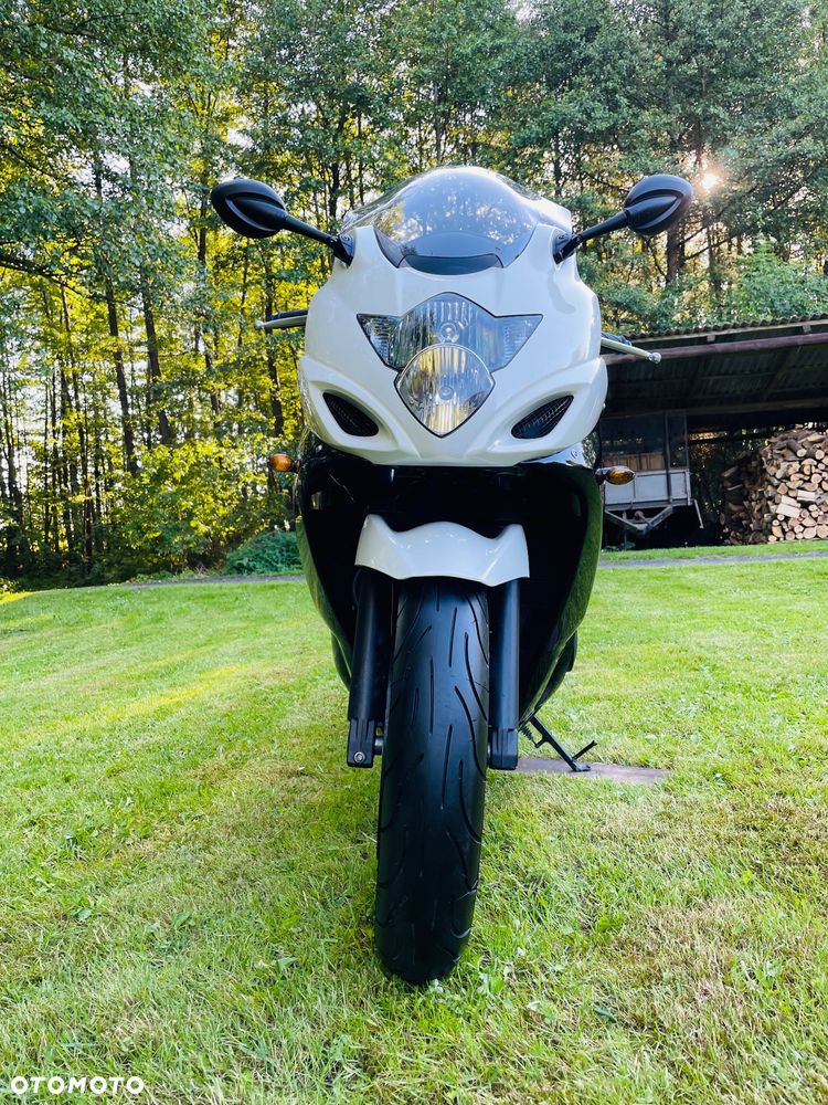 Suzuki GSX - 14