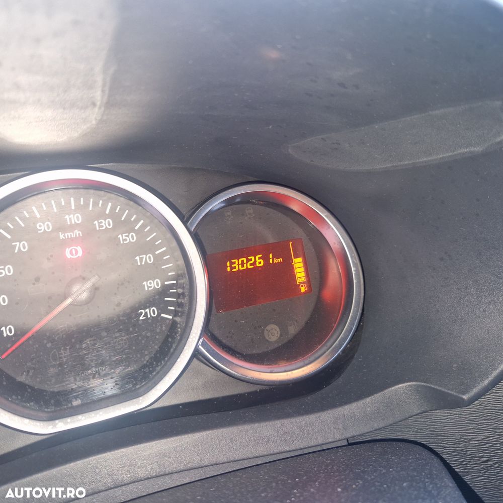 Dacia Lodgy 1.5 dCi 90 CP Laureate - 8