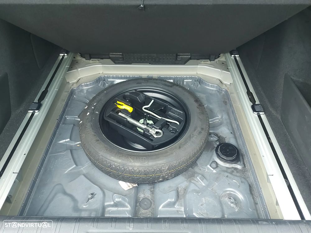 Peugeot 308 SW 1.6 BlueHDi GT Line - 32