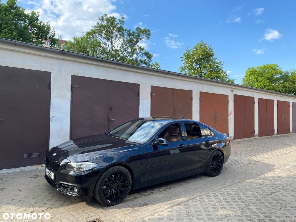 BMW Seria 5 530d Luxury Line - 31