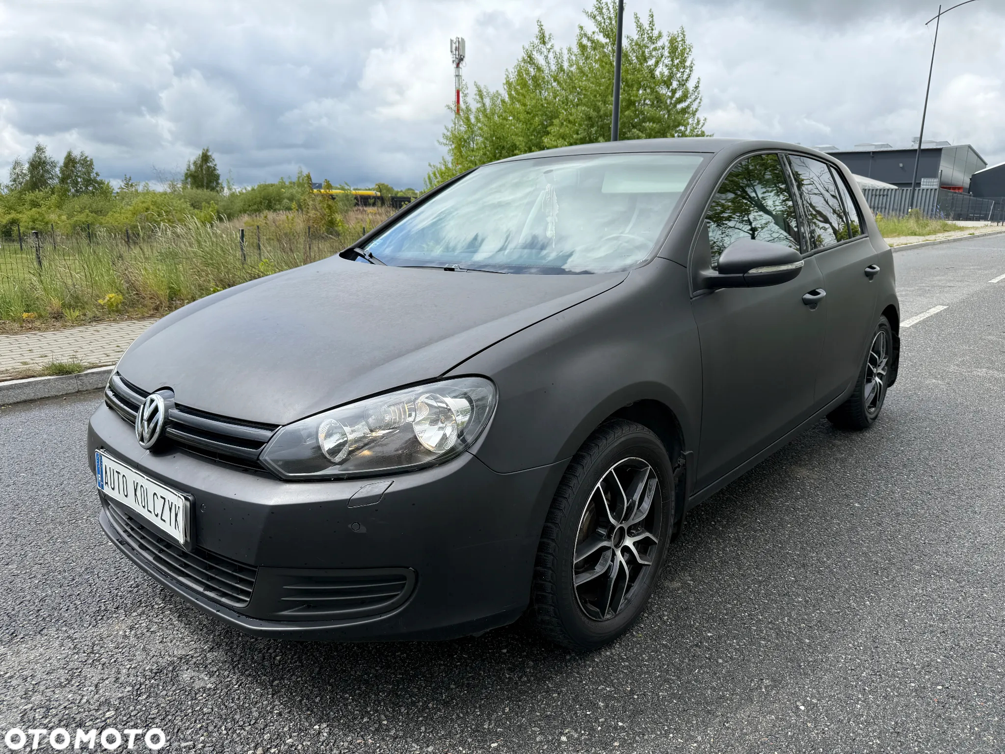 Volkswagen Golf - 2