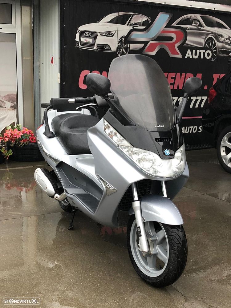 Piaggio 125