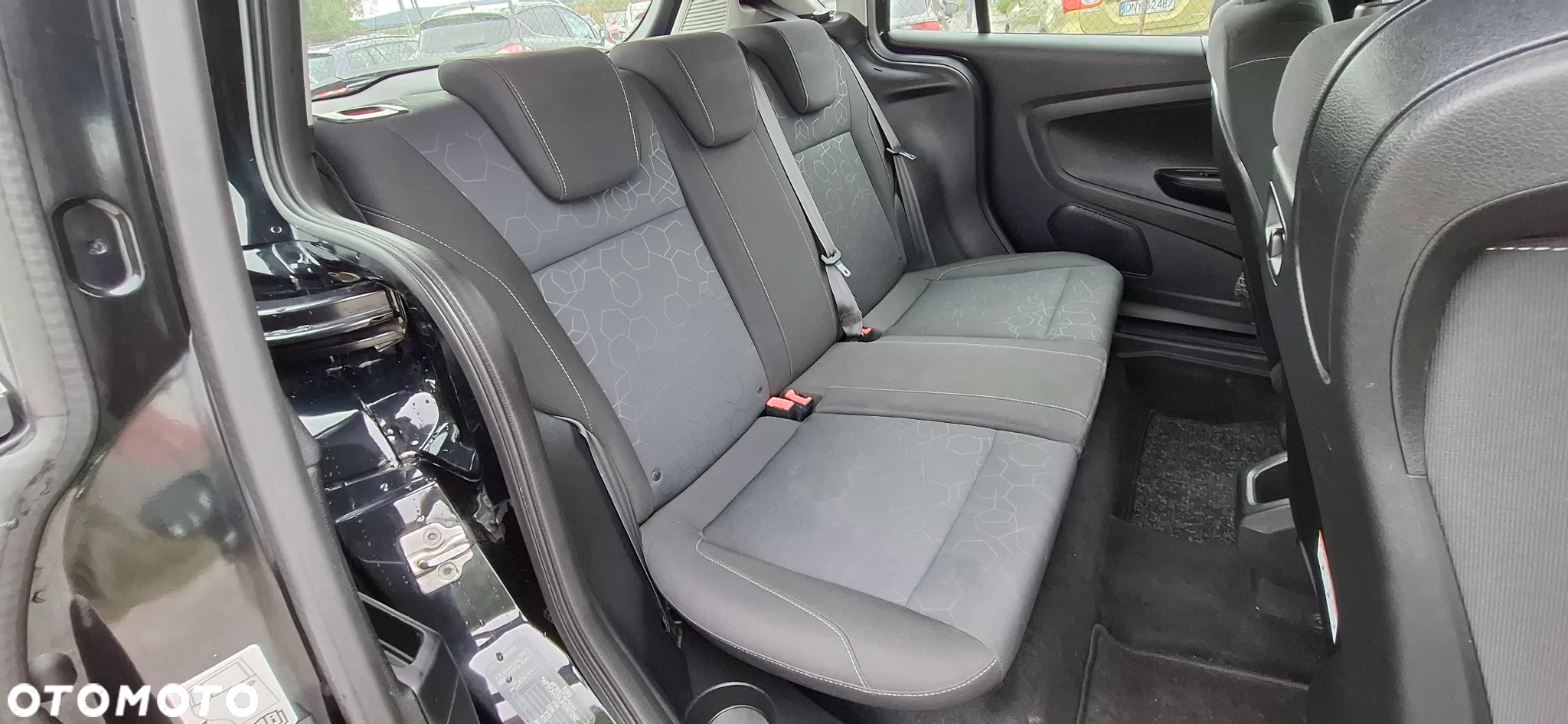 Ford B-MAX 1.5 TDCi Titanium - 16