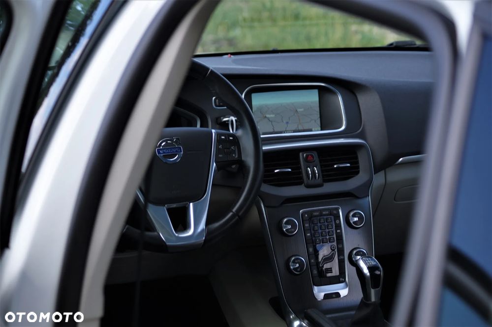 Volvo V40 - 38