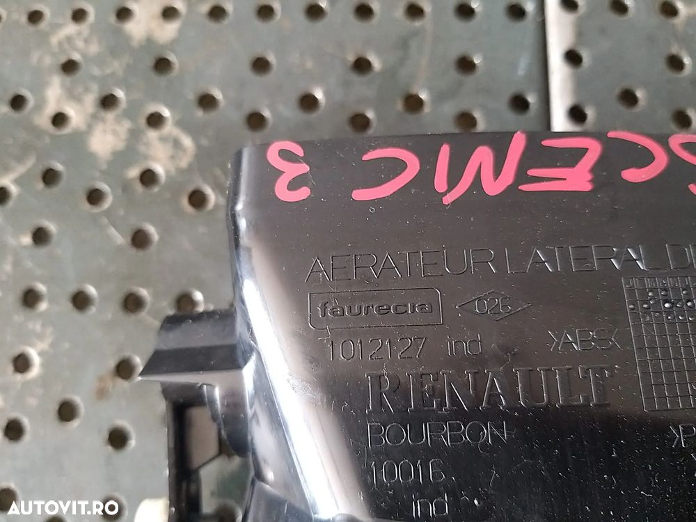 Grila ventilatie bord dreapta renault scenic 3 1012127 - 3