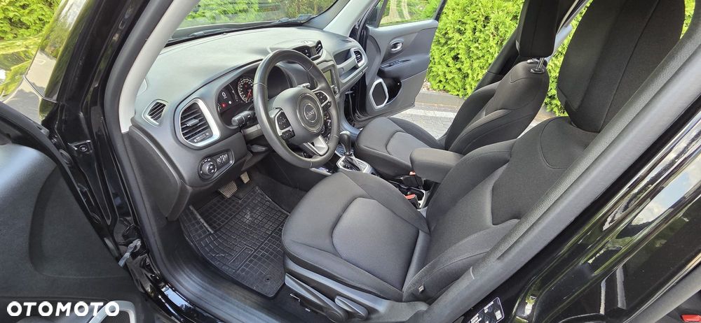Jeep Renegade 1.3 GSE T4 Turbo Longitude FWD S&S - 29