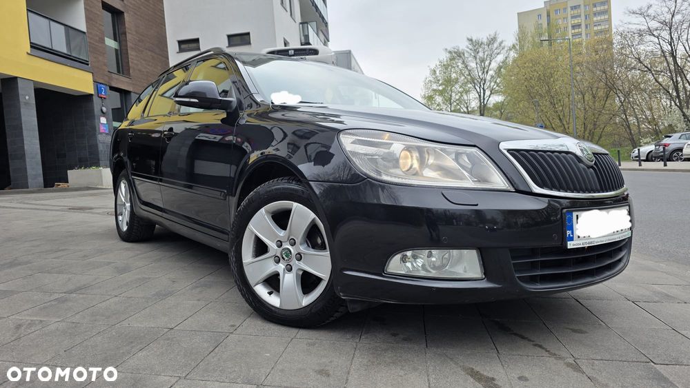Skoda Octavia 1.6 TDI Active DSG - 8