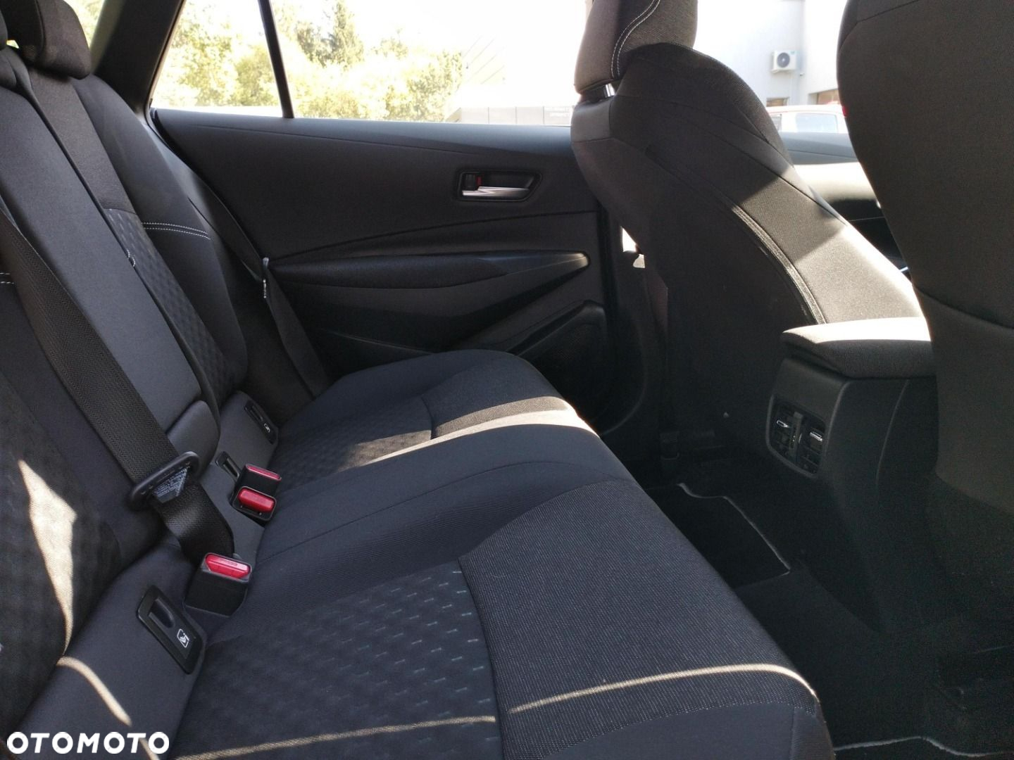 Toyota Corolla - 10