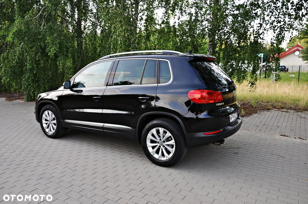Volkswagen Tiguan 2.0 TDI DPF BlueMotion Technology Cup Sport & Style - 4