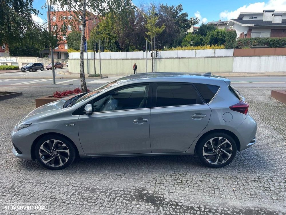 Toyota Auris 1.8 HSD Comfort +P.Techno+P.Sport - 7