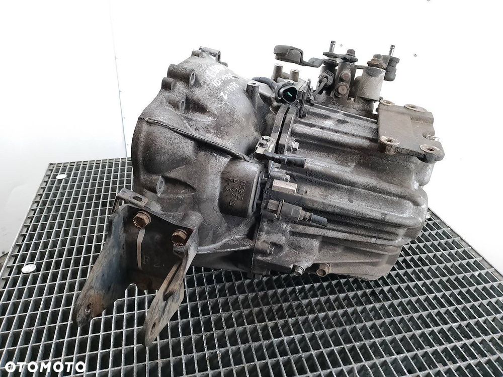 SKRZYNIA BIEGÓW MANUALNA KIA CARENS III S620JC 2.0 CRDI - 3