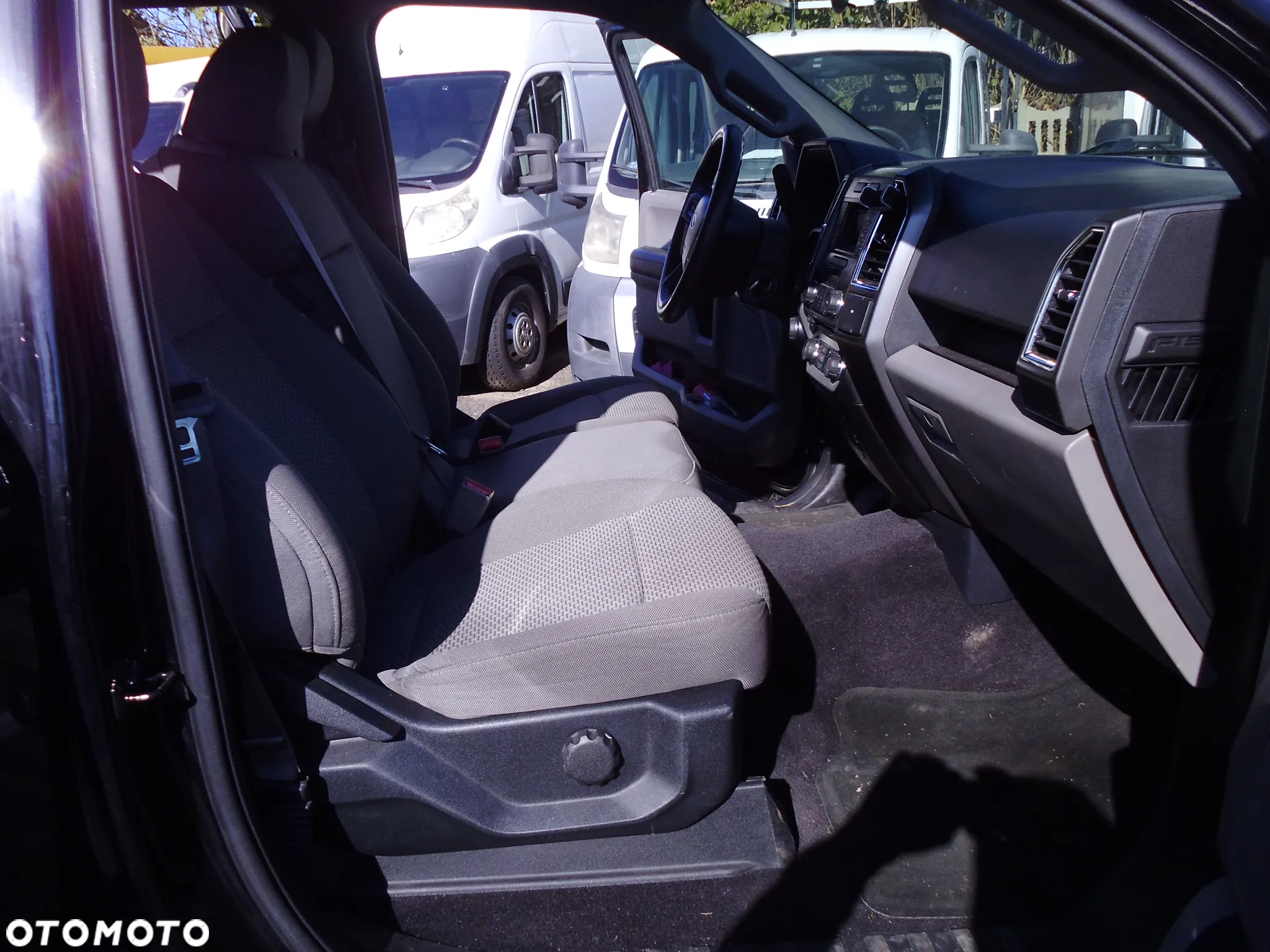 Ford F150 - 18