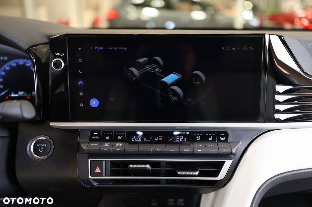 Toyota Camry - 21