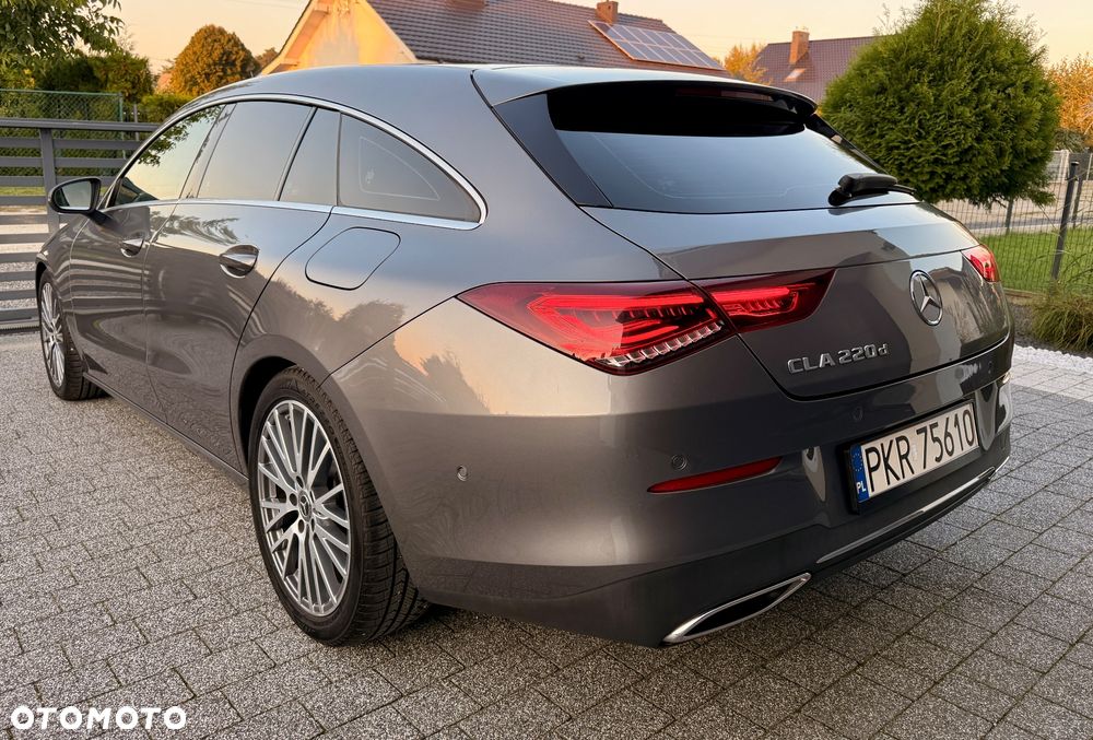 Mercedes-Benz CLA 220 d Progressive 8G-DCT - 4