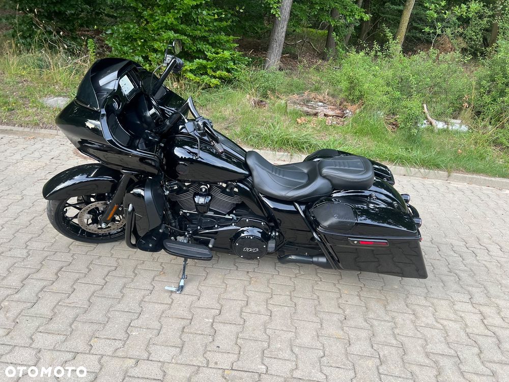 Harley-Davidson Touring Road Glide - 17