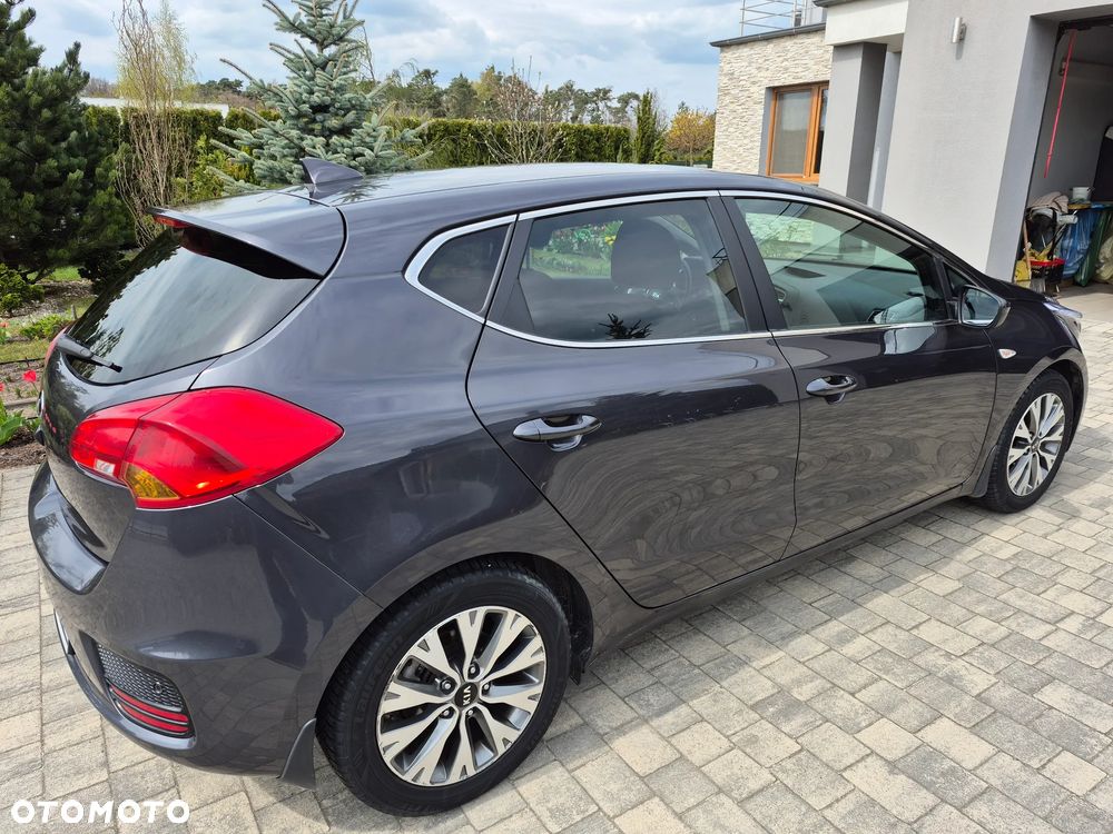 Kia Ceed 1.6 GDI Smart Plus DCT - 4