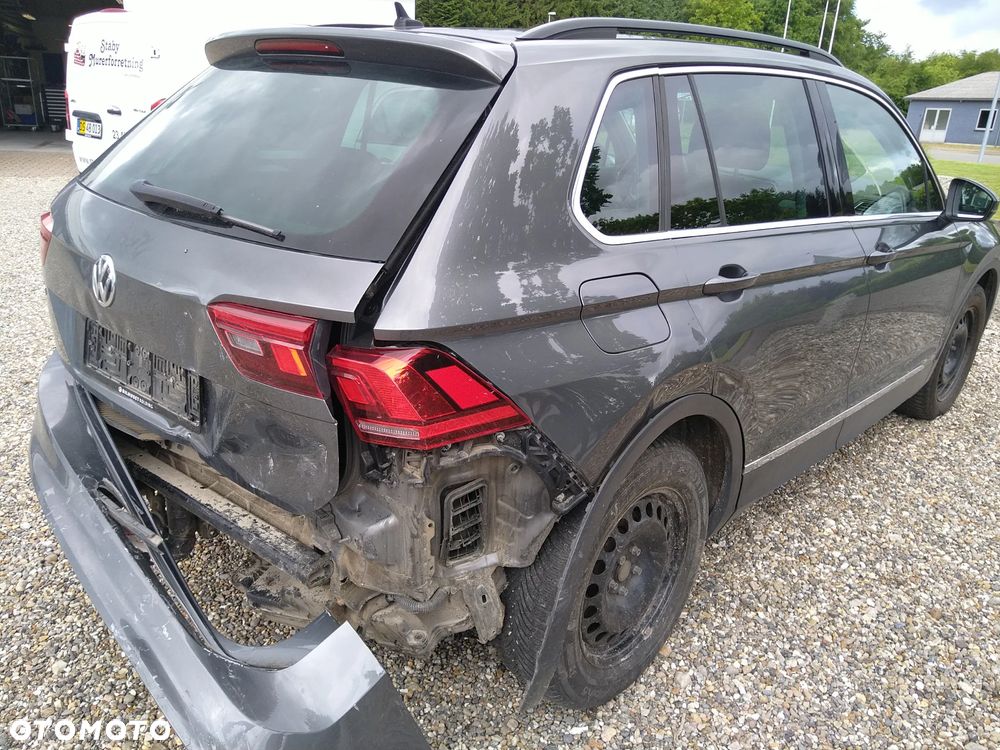Volkswagen Tiguan - 6