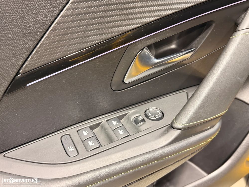 Peugeot 208 1.2 PureTech GT Line EAT8 - 24