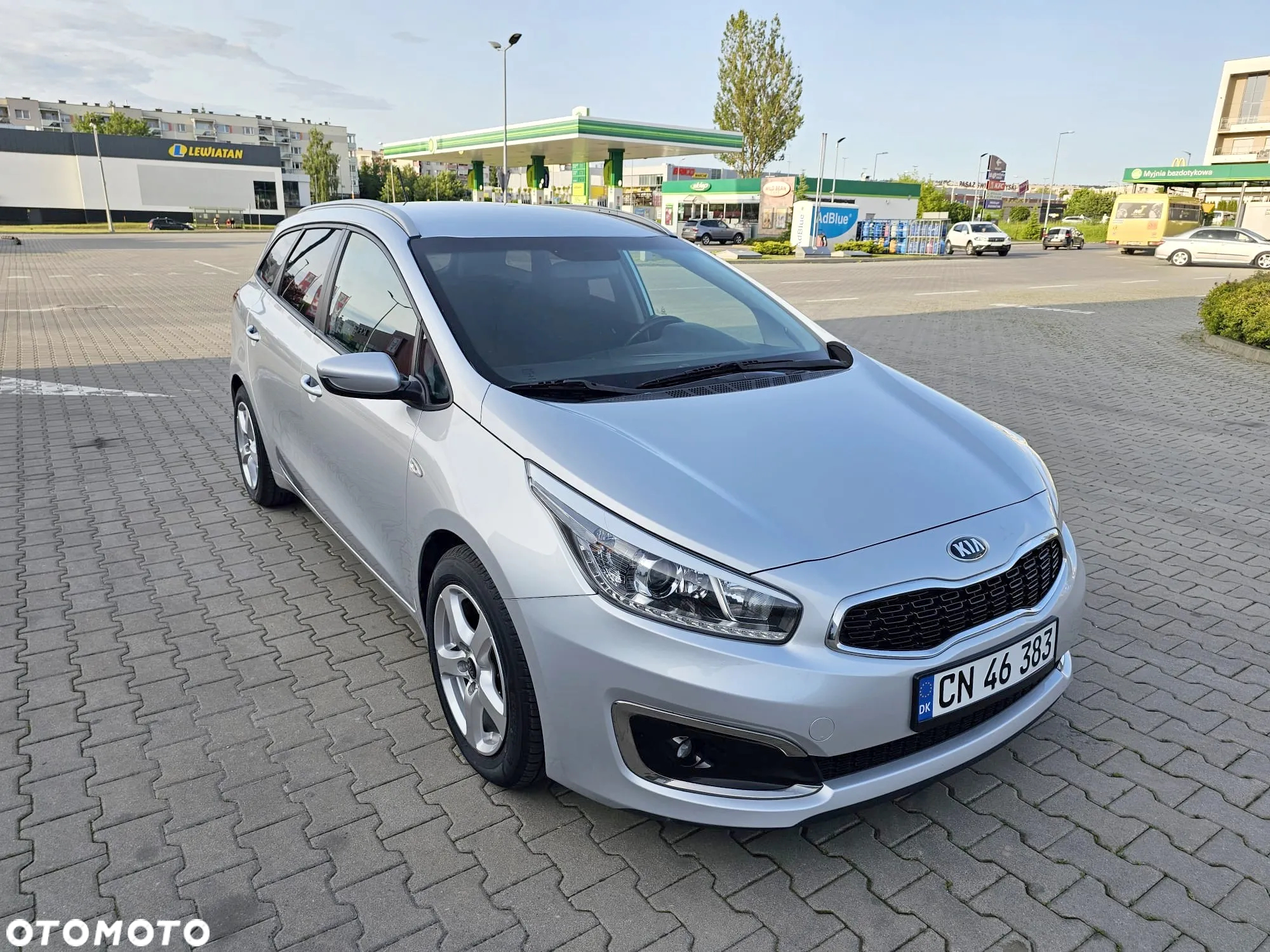 Kia Ceed 1.6 CRDi 136 ISG Platinum Edition - 13
