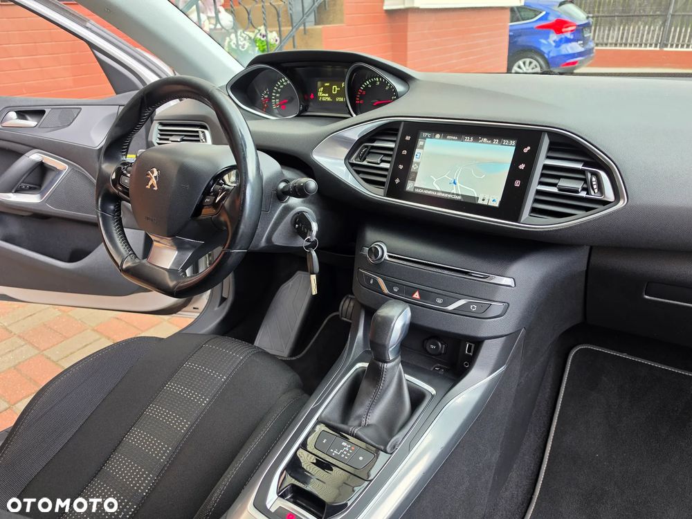 Peugeot 308 BlueHDi 150 EAT6 Stop & Start Business-Line - 20