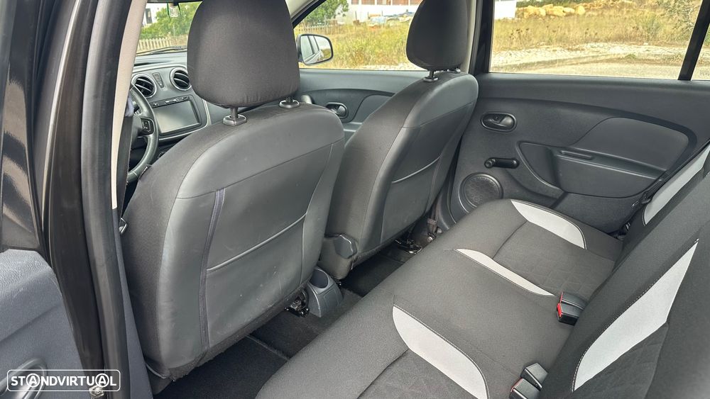 Dacia Sandero Stepway dCi 90 Ambiance - 23