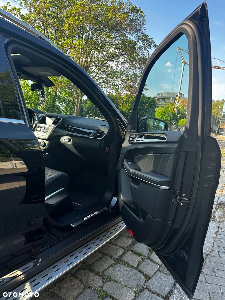 Mercedes-Benz GL - 10