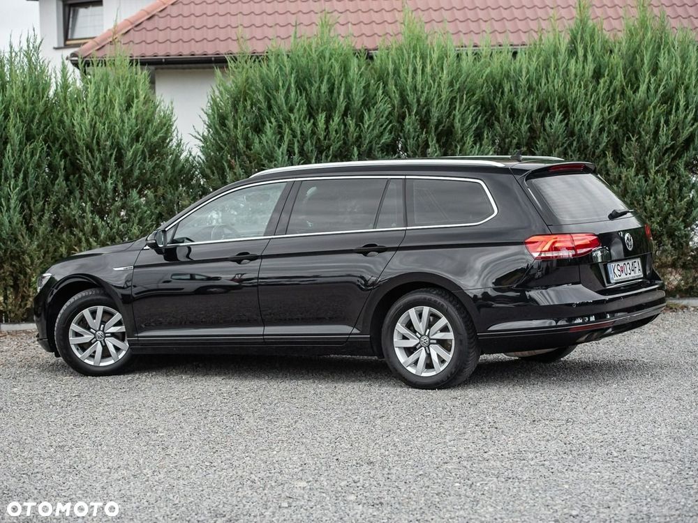 Volkswagen Passat - 10