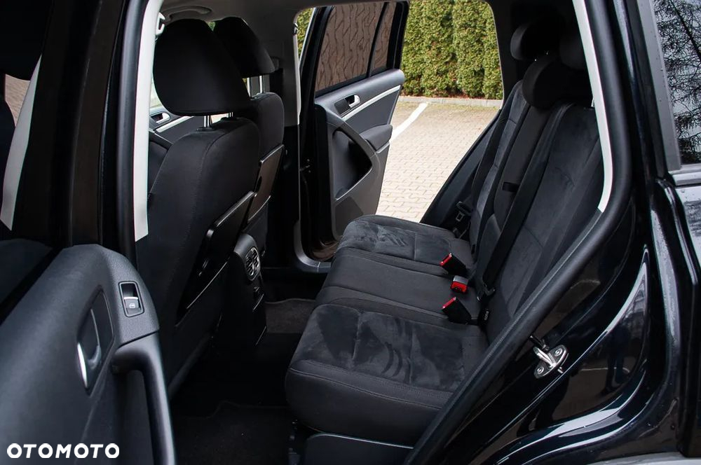 Volkswagen Tiguan 2.0 TDI 4Mot R-Style DSG - 27