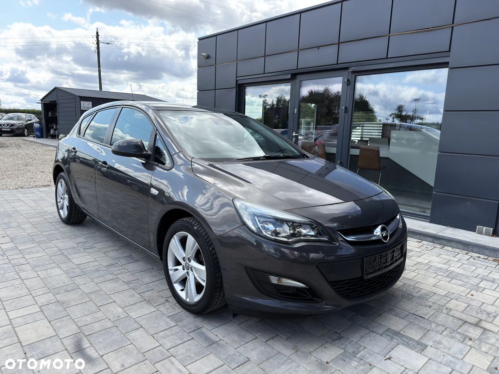 Opel Astra 1.4 Essentia - 10