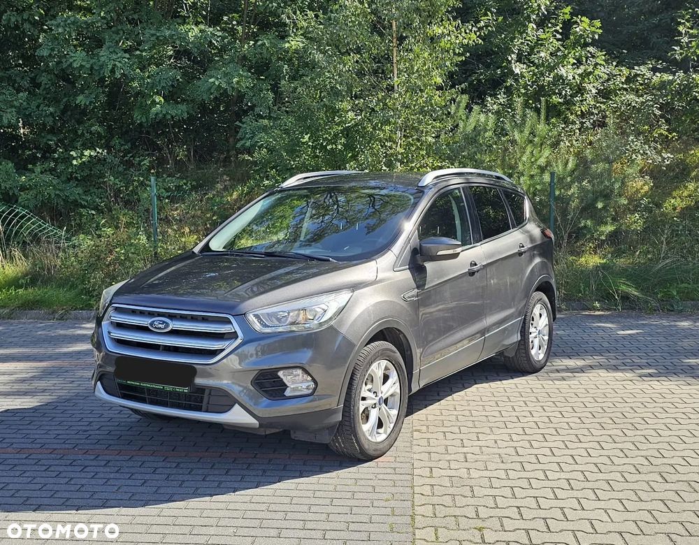 Ford Kuga 1.5 EcoBoost 2x4 Trend - 2