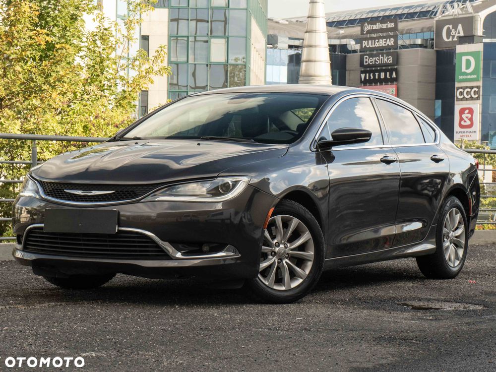 Chrysler 200 - 1