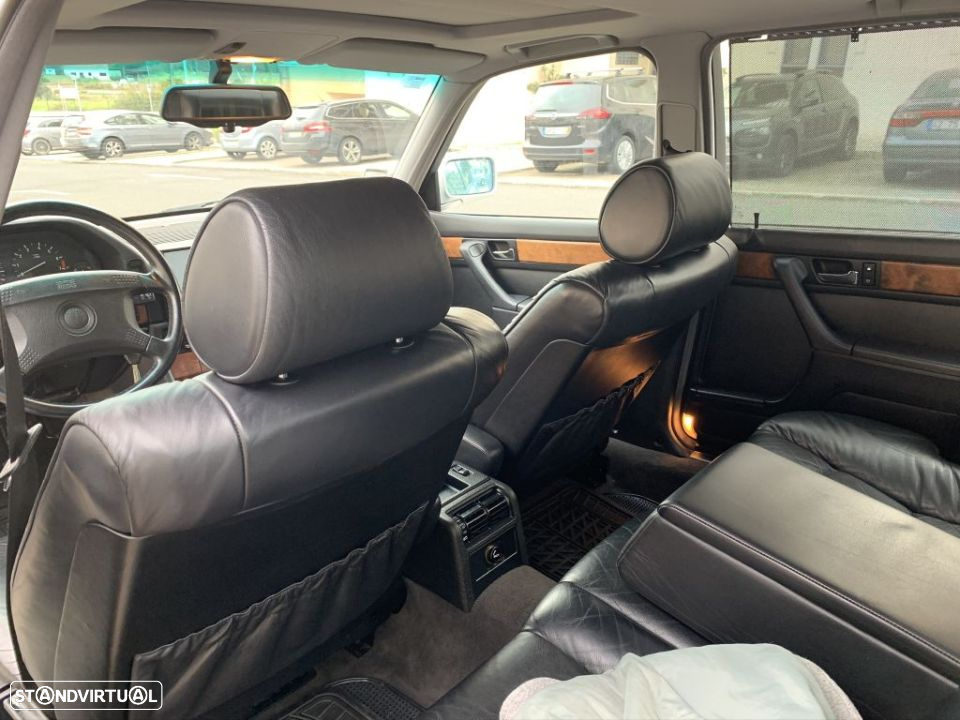 BMW 730 i V8 - 12