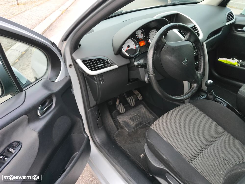 Peugeot 207 SW 1.4 Sport - 20