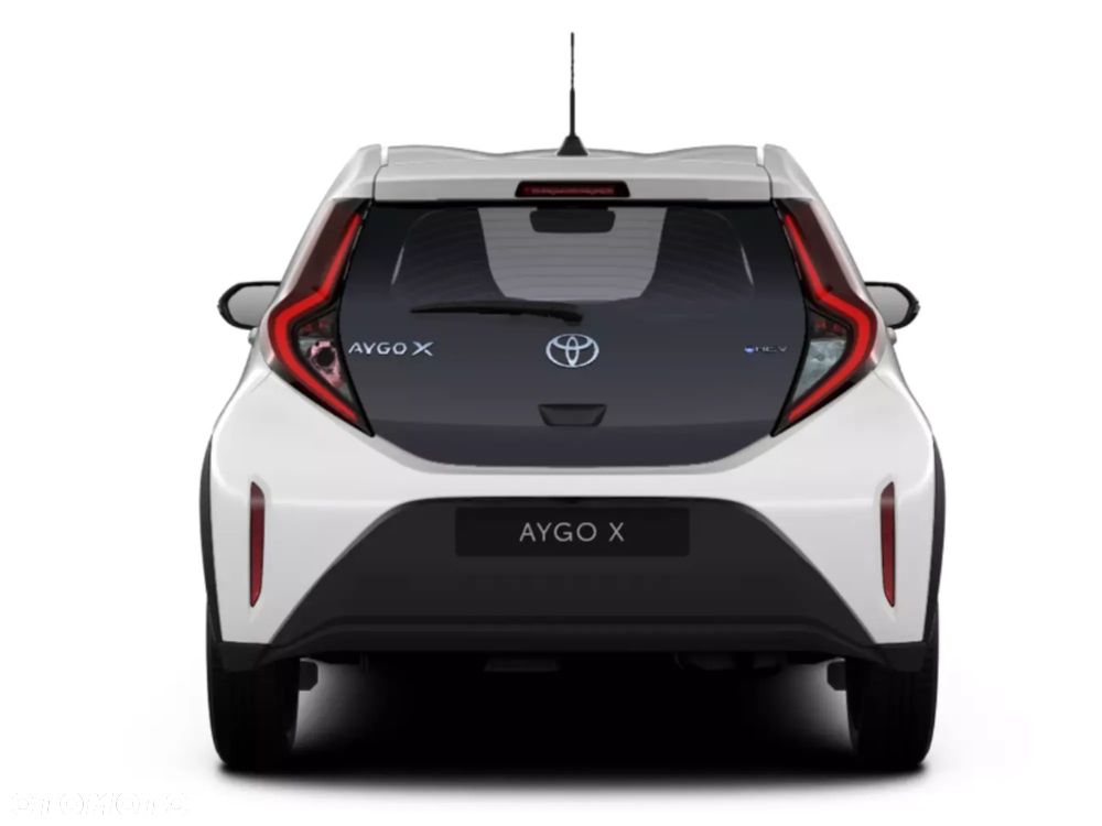 Toyota Aygo X Hybrid 1.5 Comfort e-CVT - 5