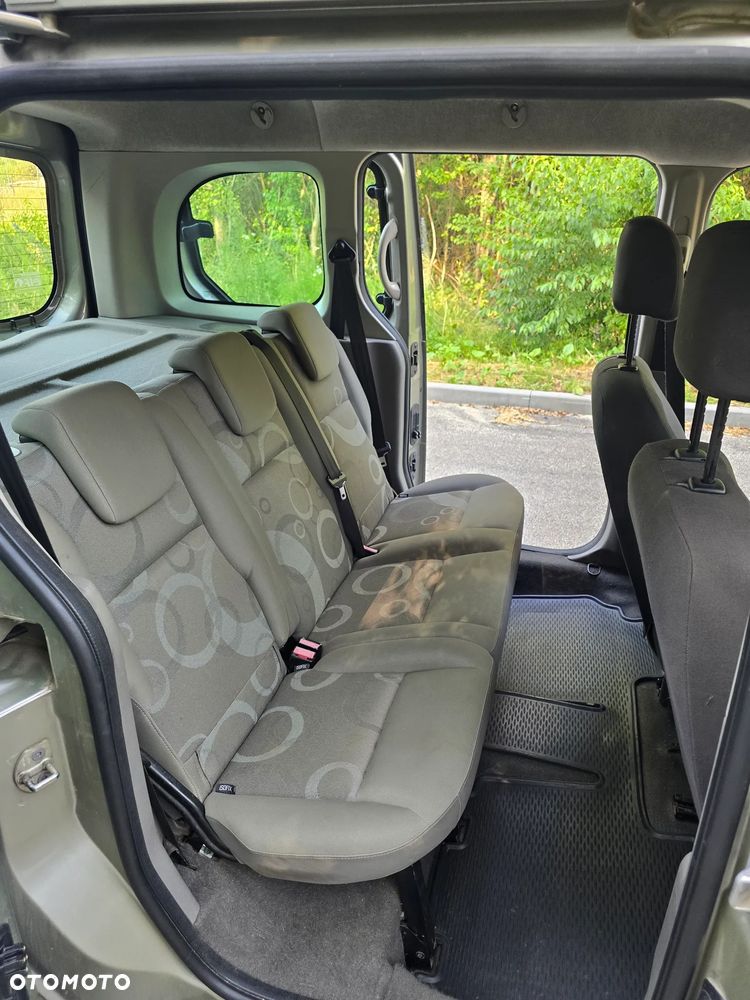 Renault Kangoo 1.5 dCi Helios - 23
