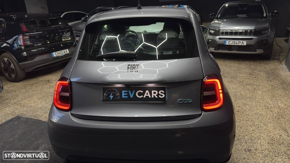 Fiat 500e La Prima - 10