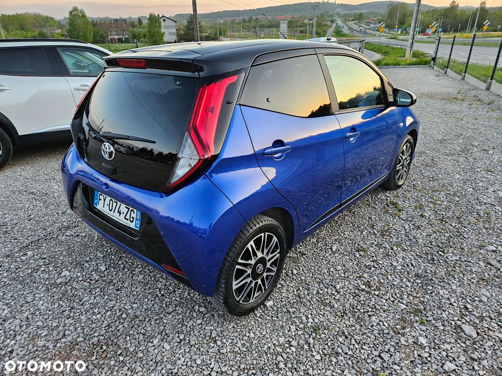Toyota Aygo x-clusive Style Selection - 4