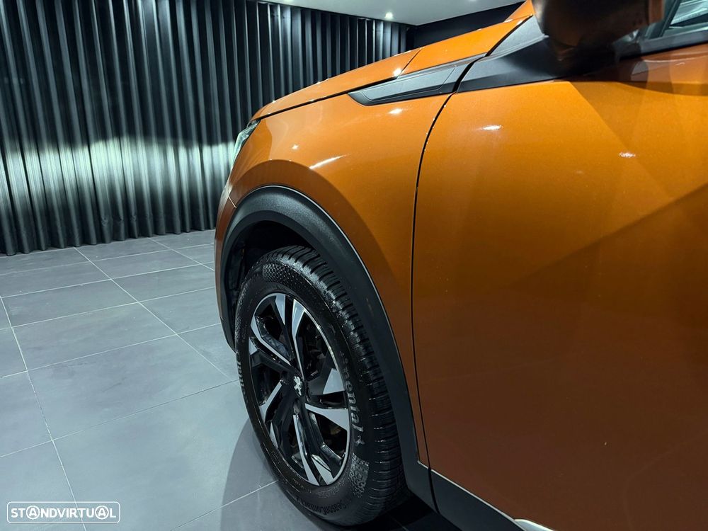 Peugeot 2008 1.2 PureTech Allure EAT8 - 14