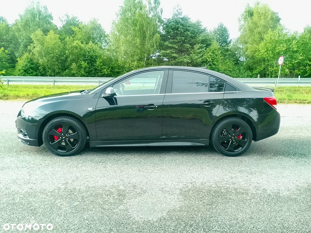 Chevrolet Cruze 1.8 LTZ - 28
