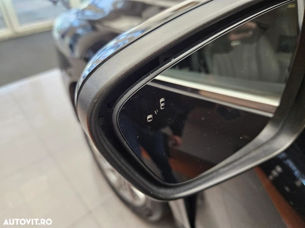 Ford Kuga 2.5 Duratec FHEV AWD Vignale - 29