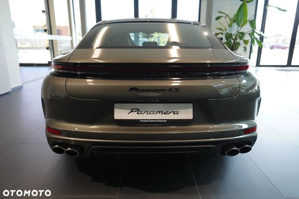 Porsche Panamera 4S E-Hybrid PHEV - 6
