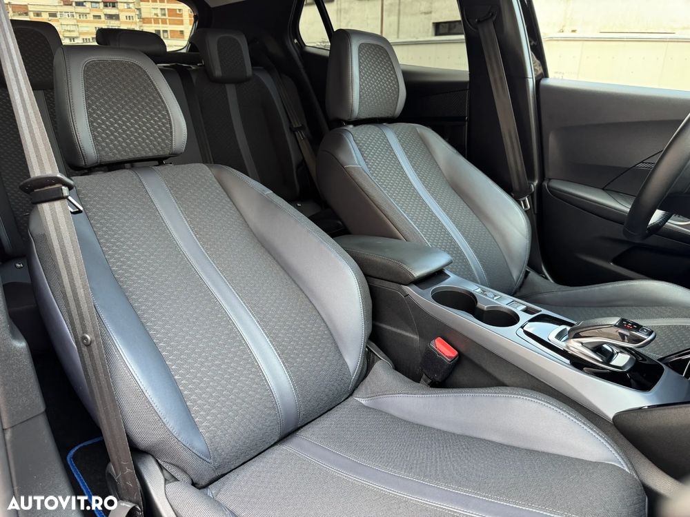 Peugeot 2008 1.2L PureTech 130 S&S EAT8 GT - 19