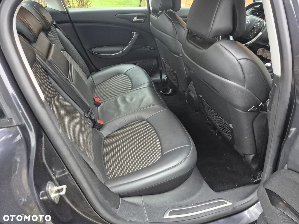 Citroën C5 HDi 140 FAP Exclusive - 21