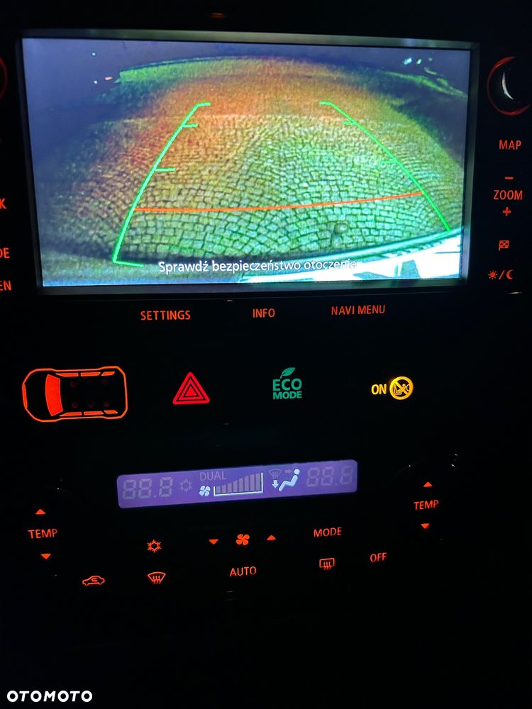 Mitsubishi Outlander 2.0 4WD Top - 30