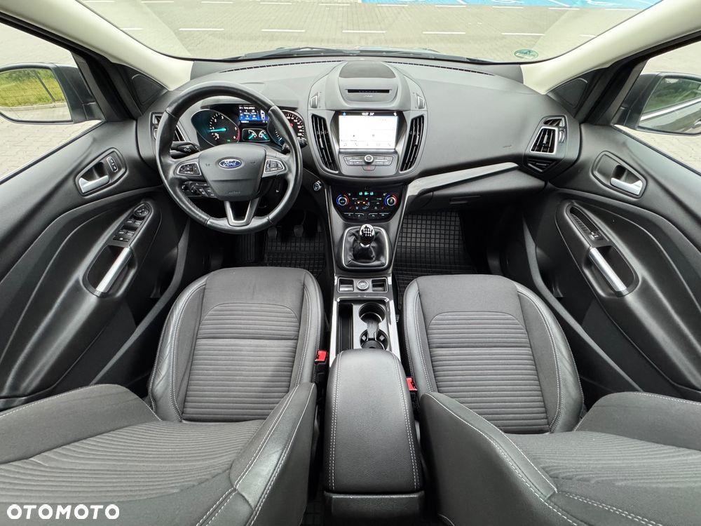 Ford Kuga 2.0 TDCi 4x4 Titanium - 29