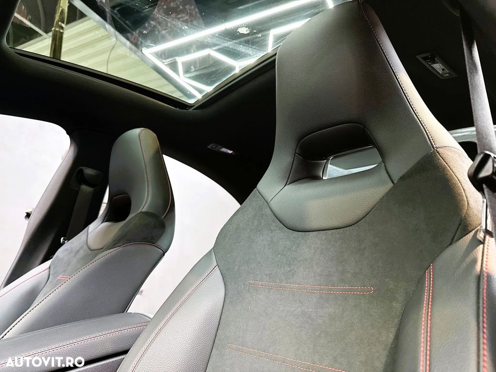 Mercedes-Benz CLA - 16