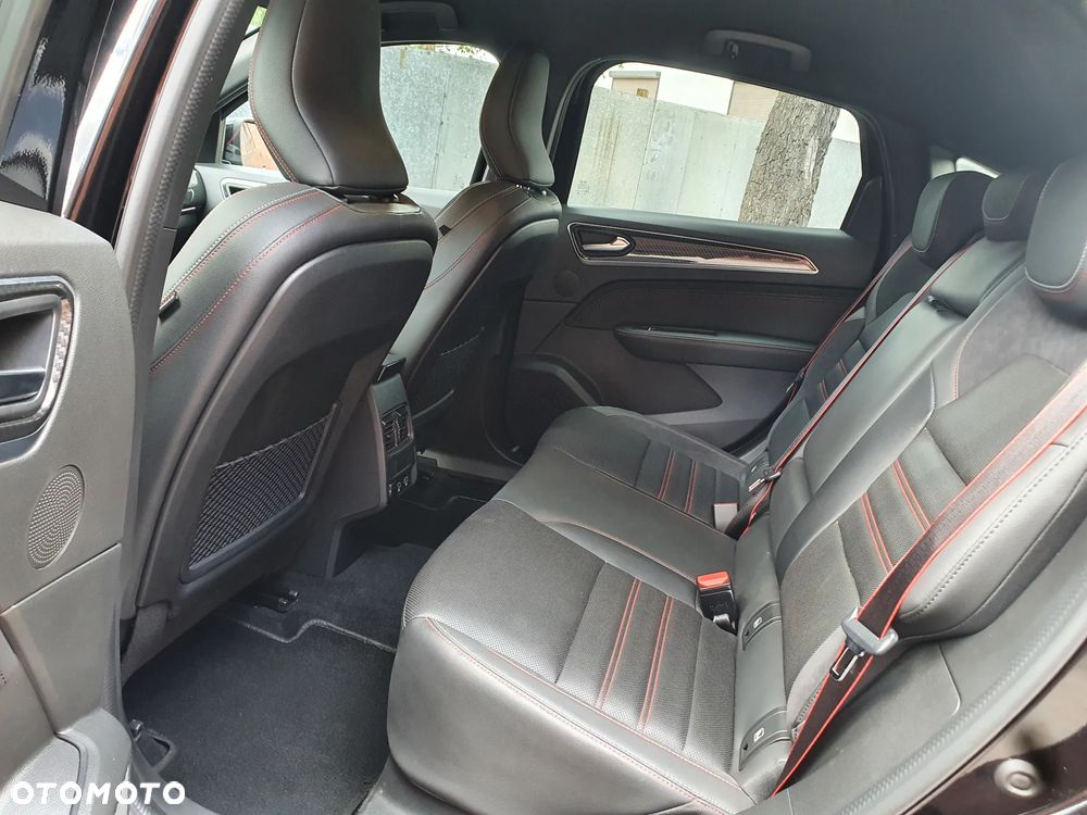 Renault Arkana E-TECH 145 R.S.LINE - 14