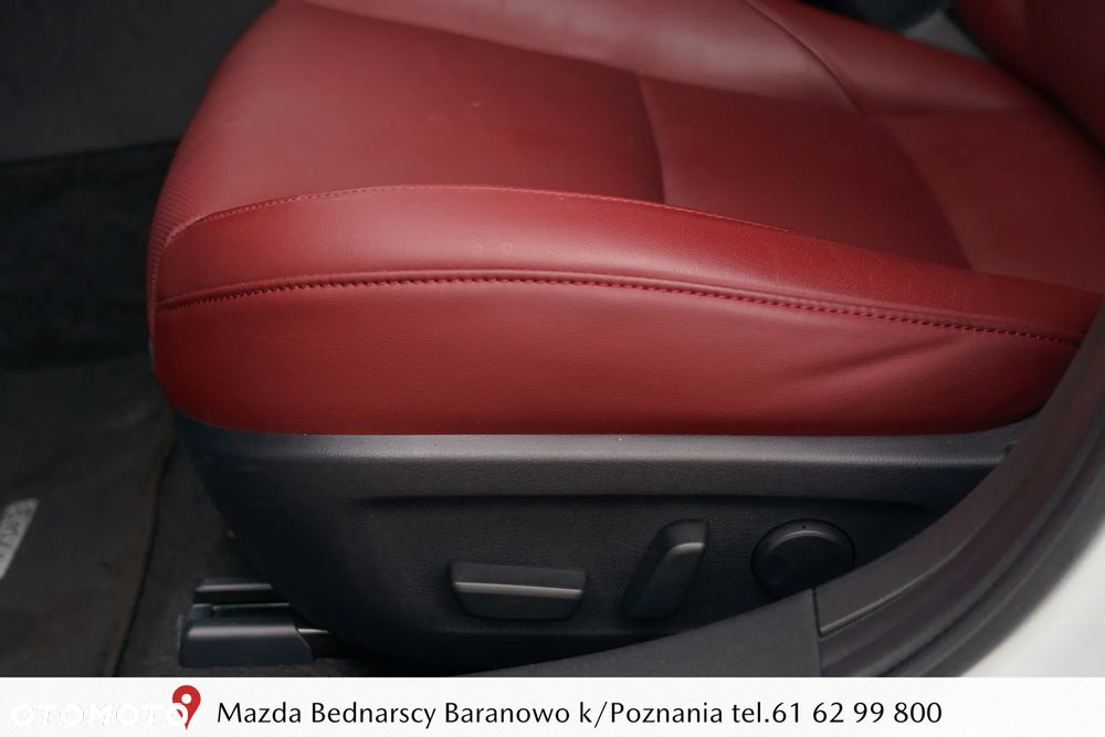 Mazda 3 2.0 mHEV Takumi - 34